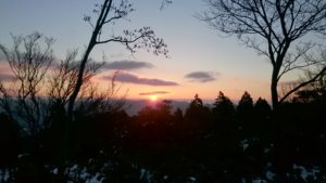 2017%e6%9d%b1%e5%b1%b1%e5%88%9d%e6%97%a5%e3%81%ae%e5%87%ba