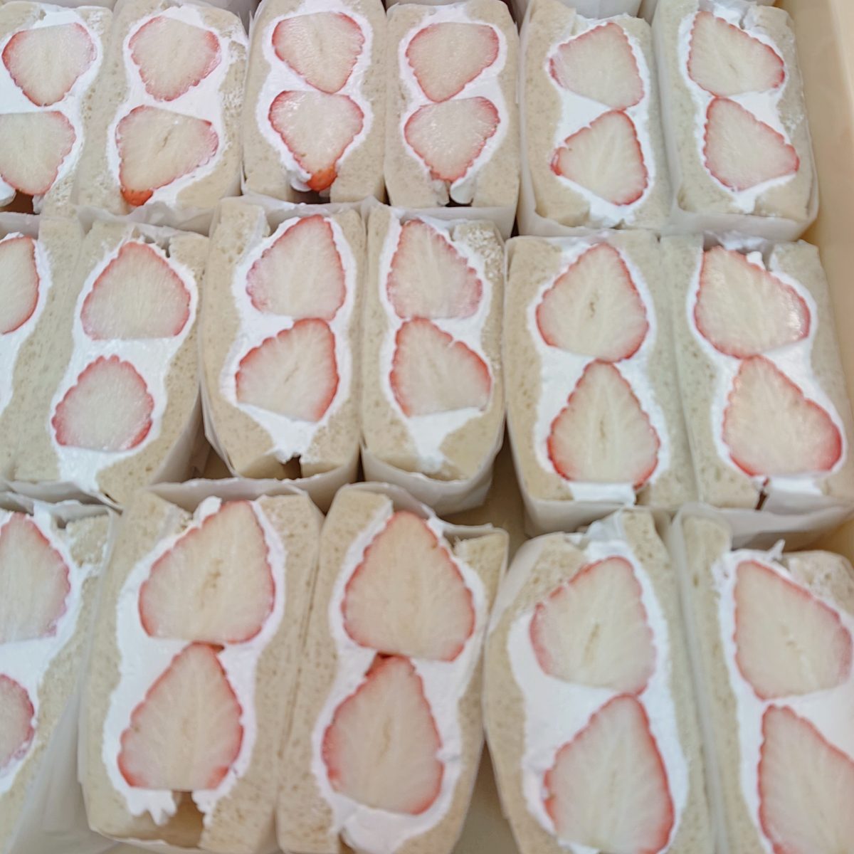 イチゴサンド！　道の駅みなみ波賀